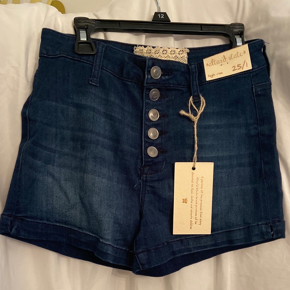 BRAND NEW Altar’d State High-Rise Jean Shorts
